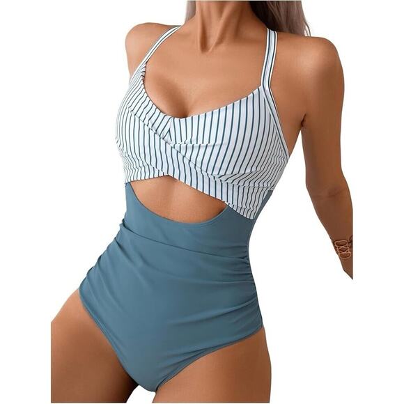 NWT Cupshe One Piece Swimsuit Cutout Front Crisscross Lace Up Back Size M - Picture 4 of 8
